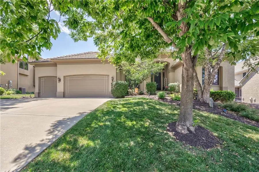 9638 Zarda Drive, Lenexa, KS 66227 - #2