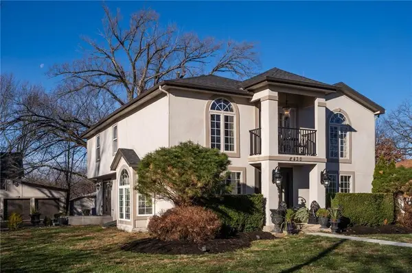 8430 Kickapoo Street, De Soto, KS 66018