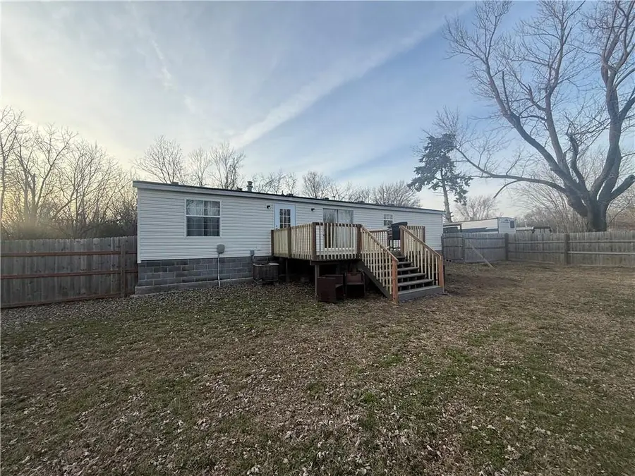 104 S Bailey Road, Pittsburg, KS 66762 - Image #2