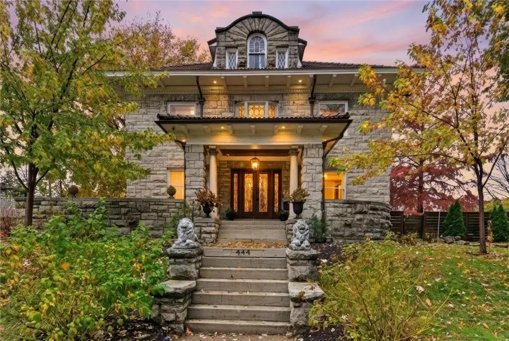 444 Gladstone Boulevard, Kansas City, MO 64124 - Image #1