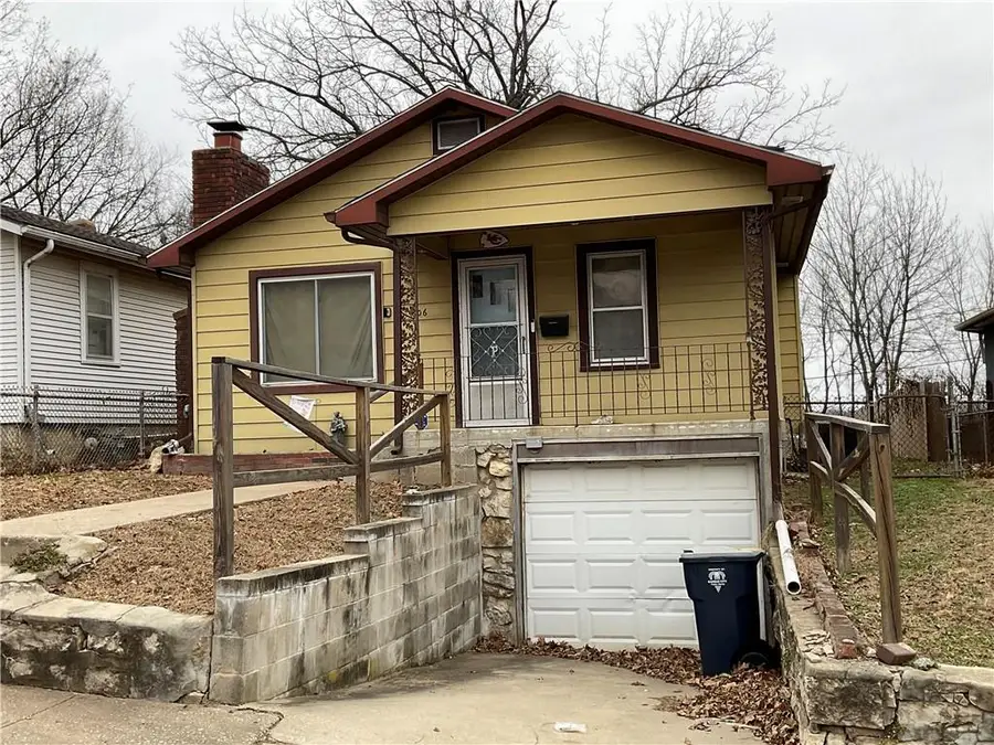 806 Utley Avenue, Kansas City, MO 64125 - Image #2