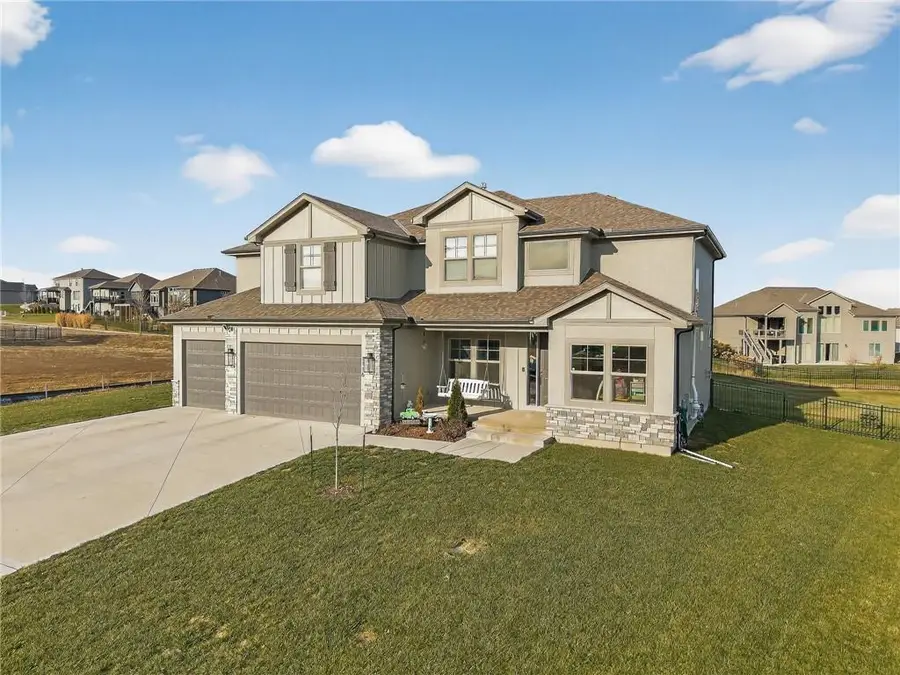 1116 Hummingbird Court, Greenwood, MO 64034 - Image #3