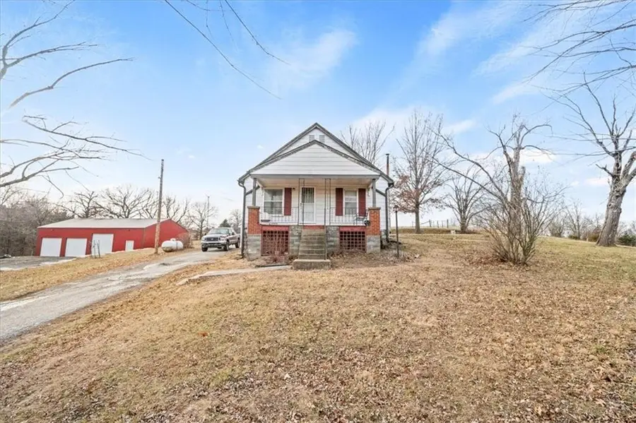 100 N 94 Street, Edwardsville, KS 66111 - Image #2