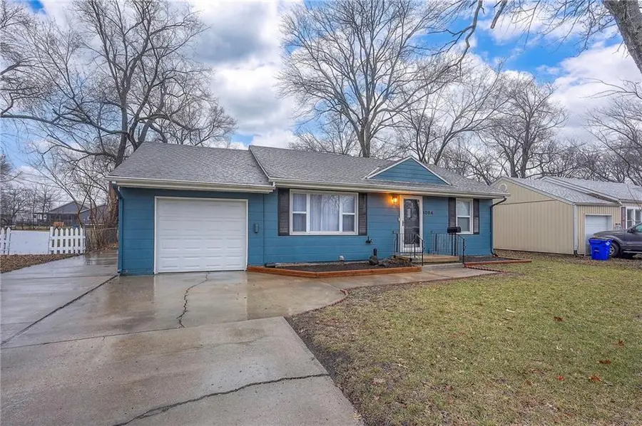 1004 E Cedar Street, Olathe, KS 66061 - Image #2