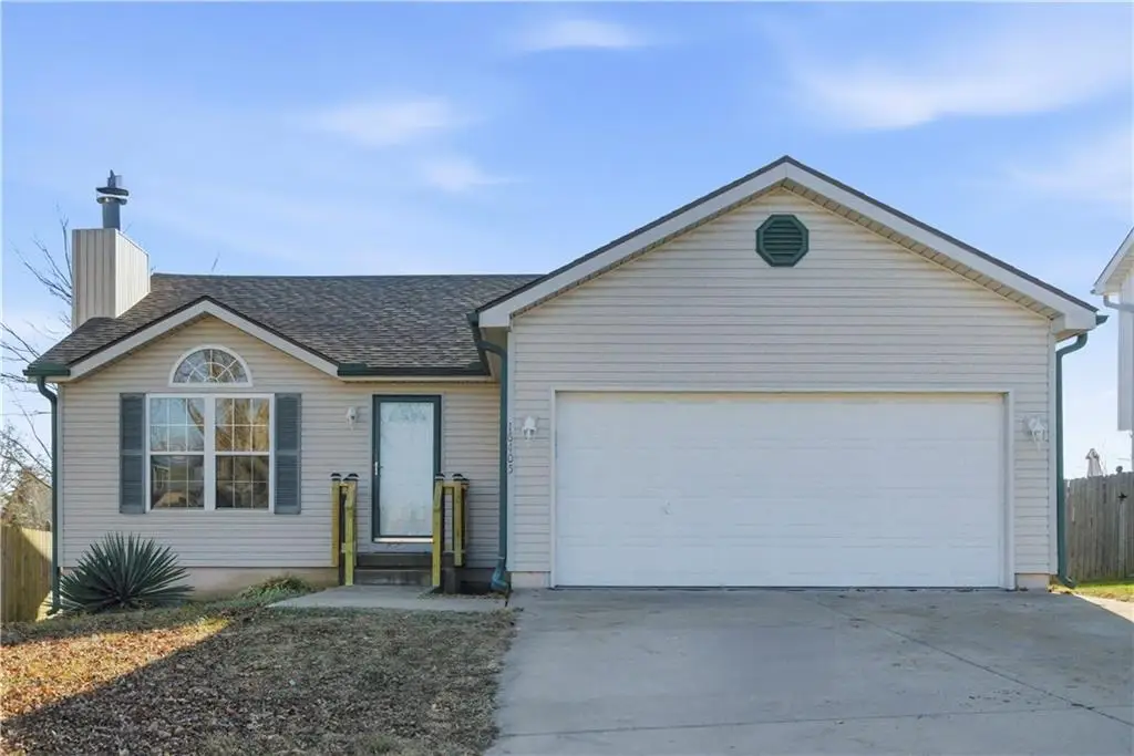 16405 E 3rd Terr Court N, Independence, MO 64056 - Image #1