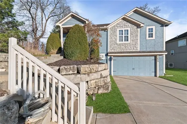 5425 N 102nd Street, Kansas City, KS 66109