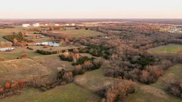 00000 Lonestar Road, Paola, KS 66071