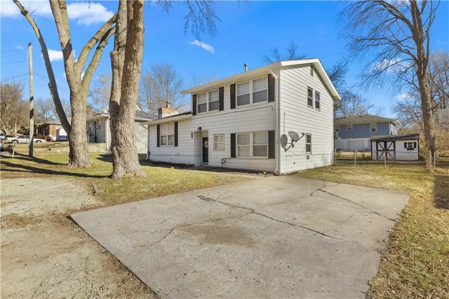 1929 S Crescent Avenue, Independence, MO 64052 - Image #2