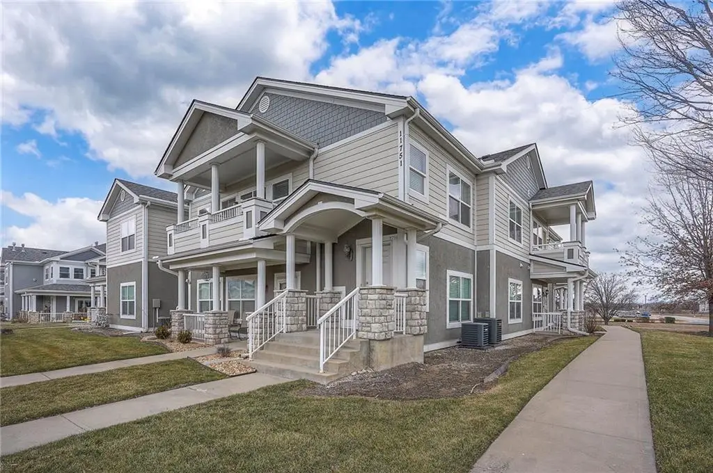 11751 S Roundtree Street #102, Olathe, KS 66061 - Image #1