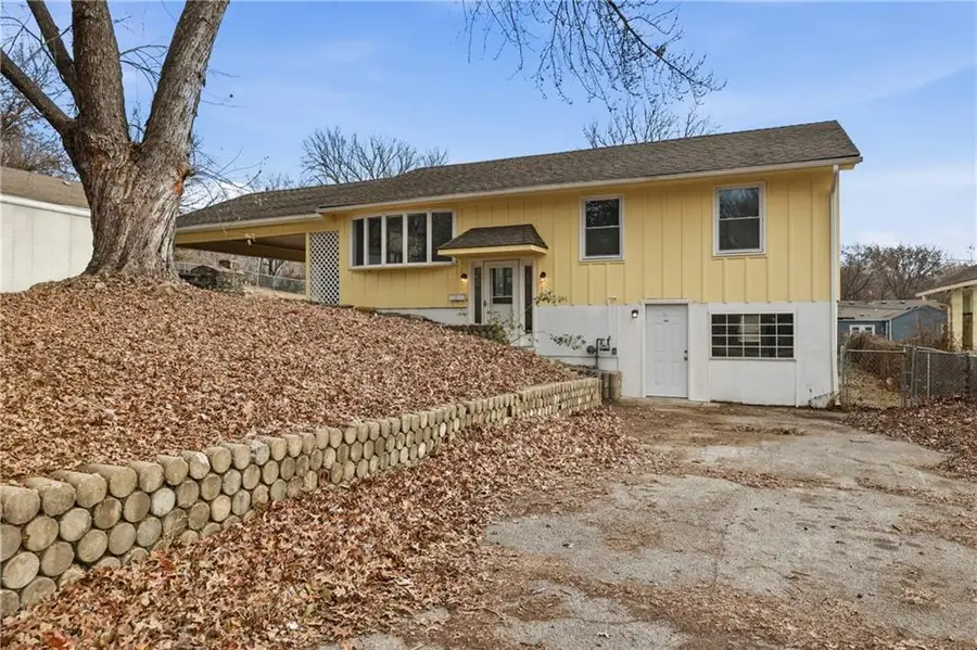 111 N Ditzler Avenue, Independence, MO 64053 - Image #2