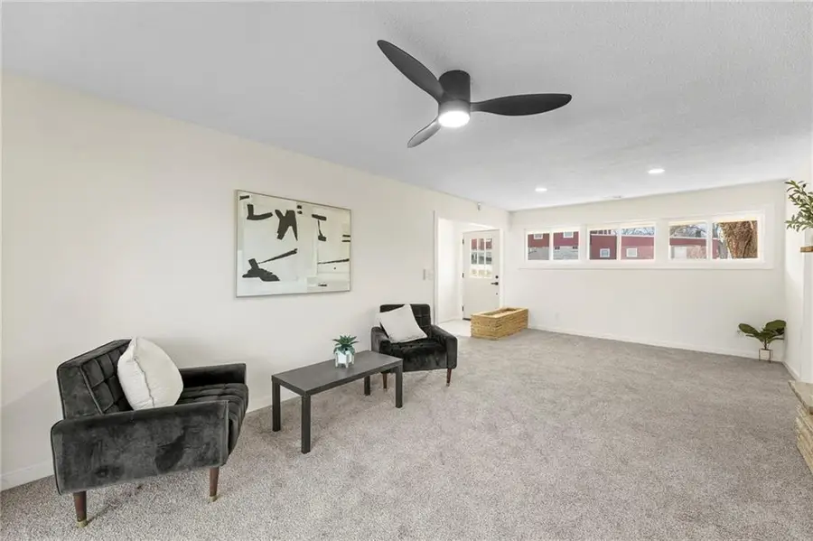 12012 E 37th Street S, Independence, MO 64052 - Image #2