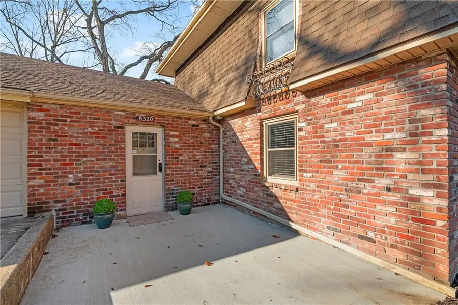 8320 Kickapoo Street, De Soto, KS 66018 - Image #2