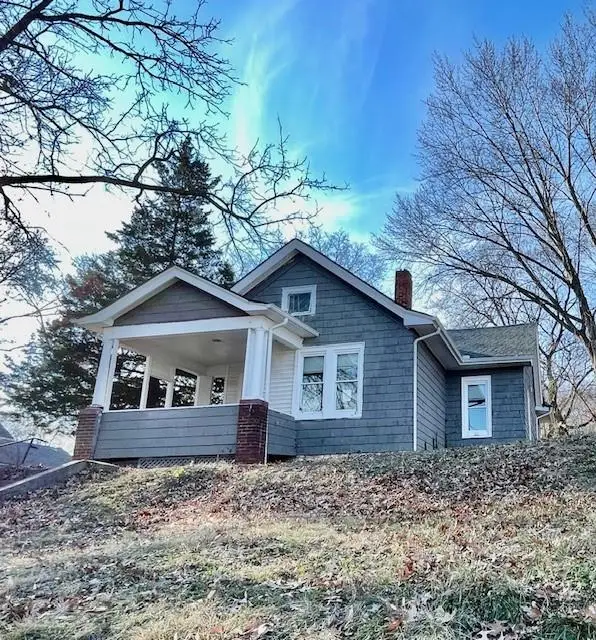 1418 6th Avenue, Leavenworth, KS 66048