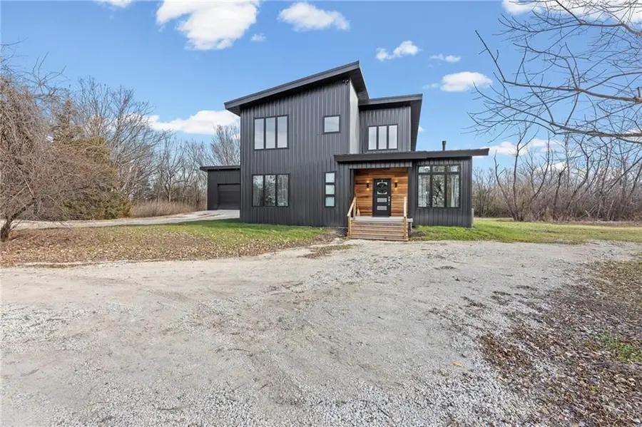 1371 1300th Street, Iola, KS 66749 - Image #2