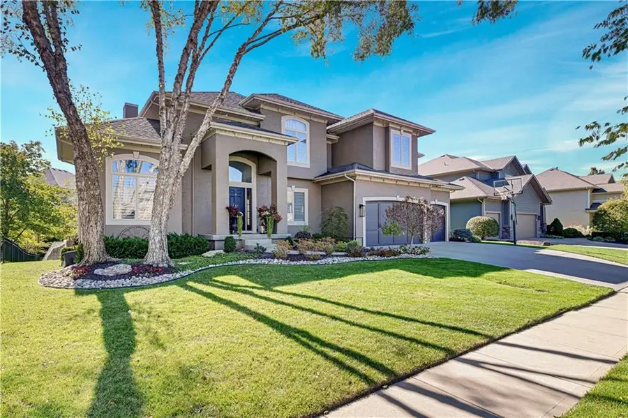 5303 W 166th Terrace, Overland Park, KS 66085 - Image #2