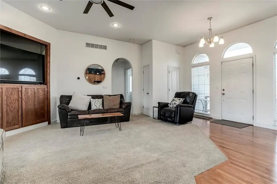 703 Mulberry Street, Pleasant Hill, MO 64080 - Image #3