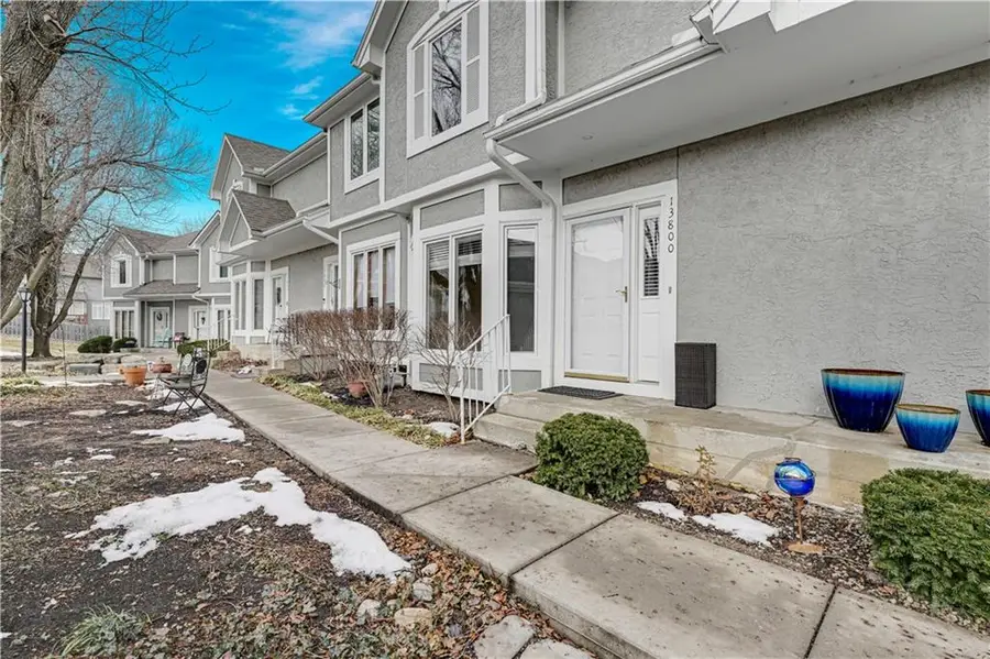 13800 W 58th Terrace, Shawnee, KS 66216 - Image #2