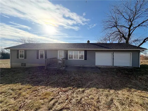 17787 Cantrell Road, Linwood, KS 66052
