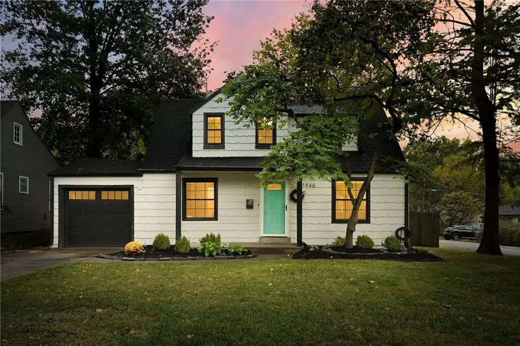 7945 Madison Avenue, Kansas City, MO 64114 - Image #1