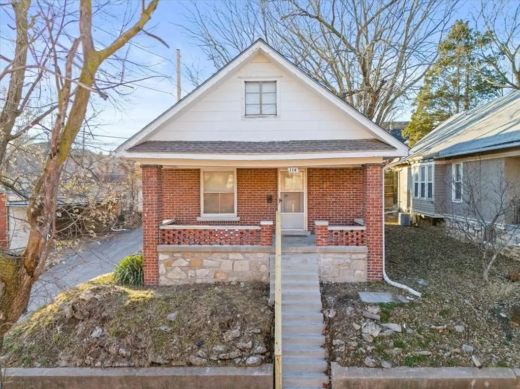 114 N Askew Avenue, Kansas City, MO 64123 - #1