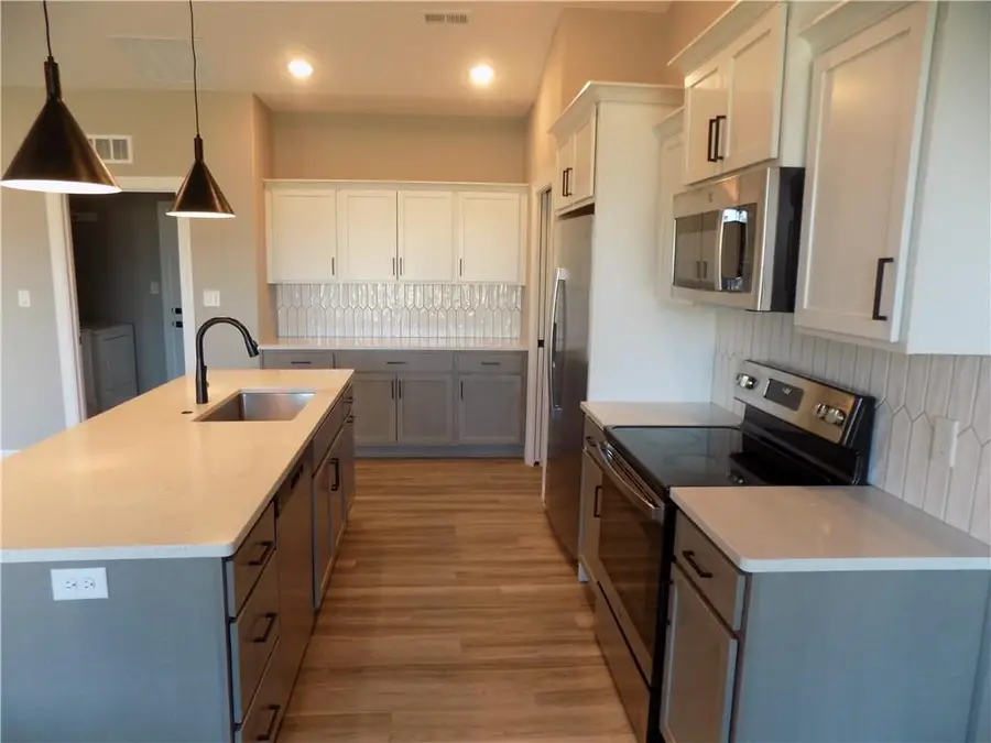 1215 Alexander Court, Ottawa, KS 66067 - Image #3