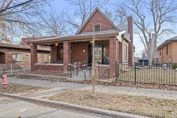 2121 Elma Street, Kansas City, MO 64124