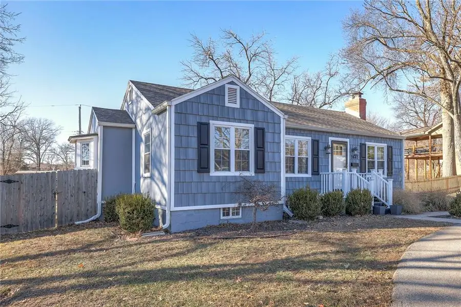 7440 Walmer Street, Overland Park, KS 66204 - Image #2
