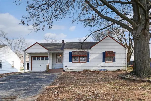 4408 S Lane Street, Olathe, KS 66061