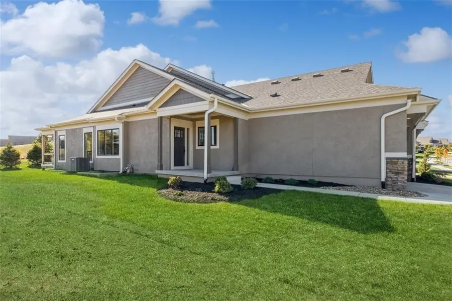 11423 S Waterford Drive, Olathe, KS 66061 - #2