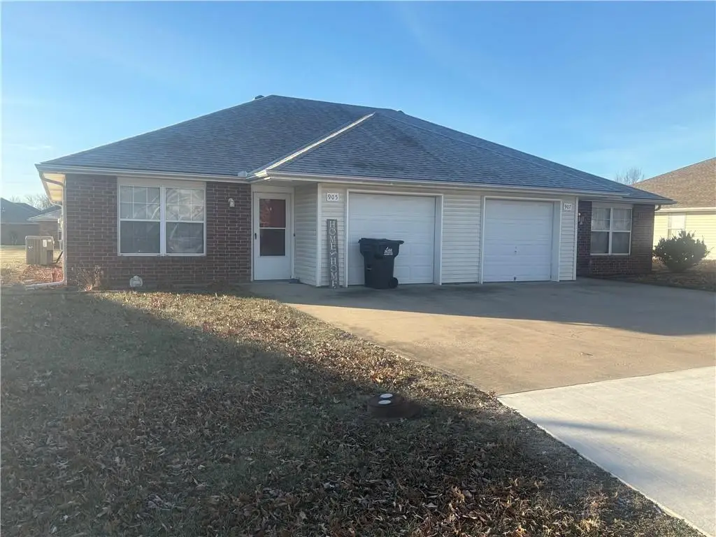 905/907 NW Willow Drive, Grain Valley, MO 64029 - Image #1