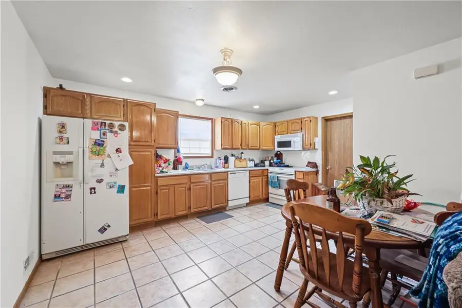 1000-1002 Olive Street, Chillicothe, MO 64601 - Image #3