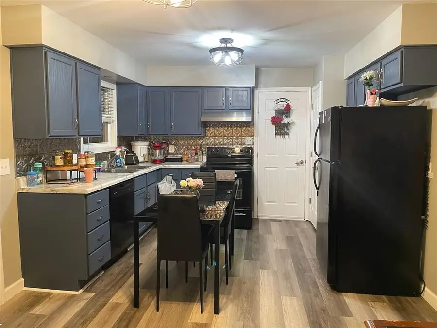 3101 Douglas Street, Saint Joseph, MO 64506 - Image #3