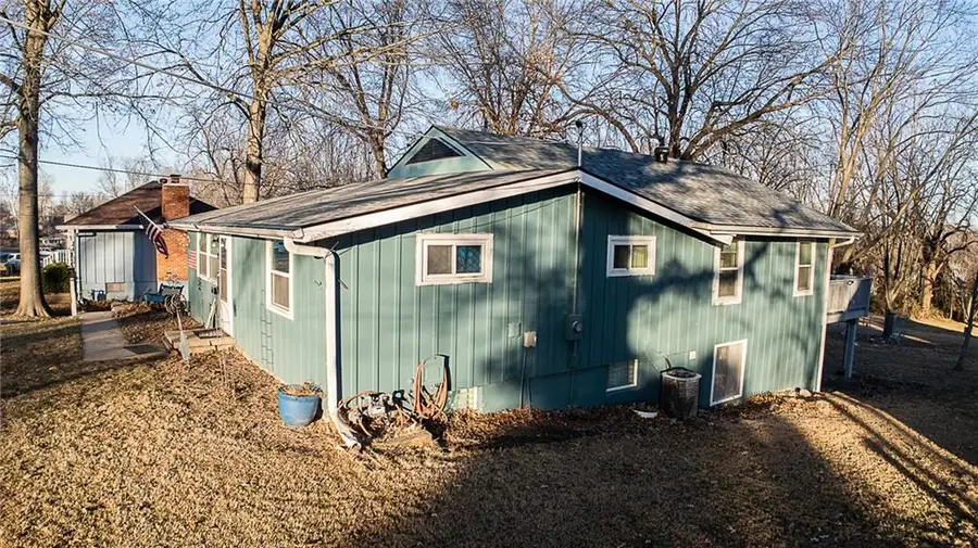 3523 S Park Avenue, Independence, MO 64052 - Image #2