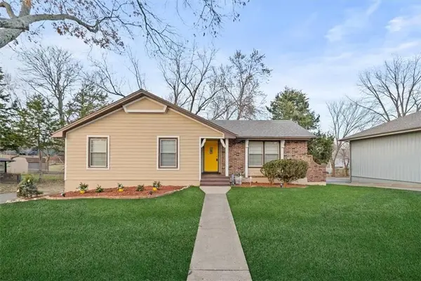 11800 E 77th Street, Raytown, MO 64138