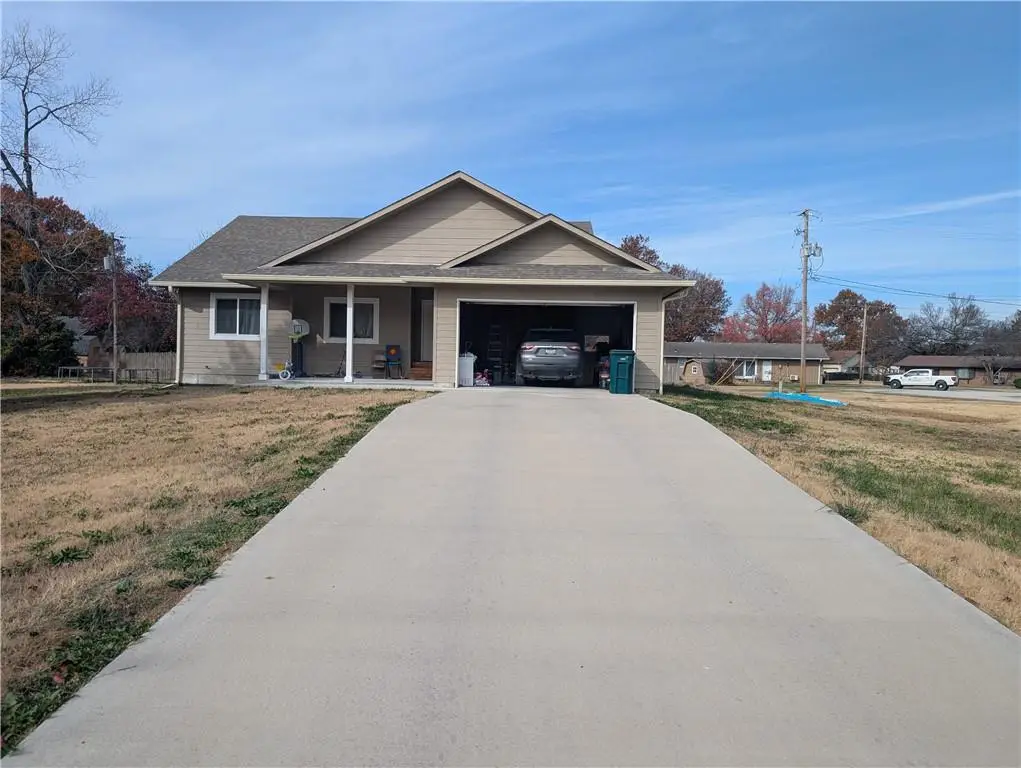 1201 S 29th Street, Parsons, KS 67357 - Image #1