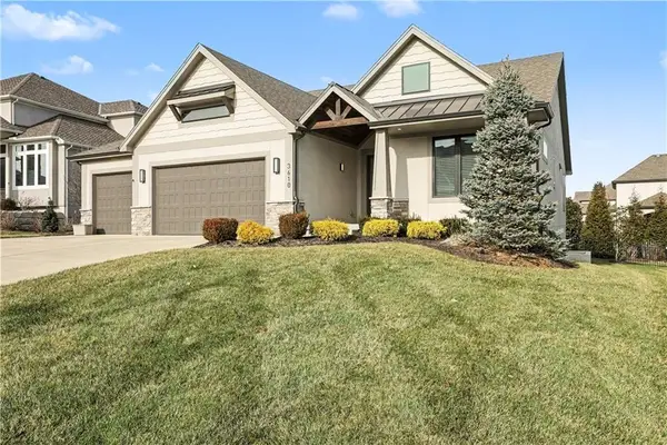 3610 W 158 Terrace, Overland Park, KS 66224