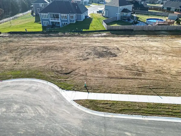 Lot 9 Stonecreek Avenue, Tonganoxie, KS 66086