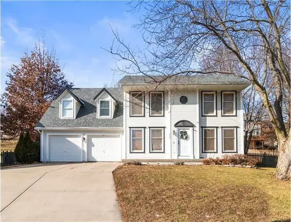 904 Paw Paw Lane, Liberty, MO 64068