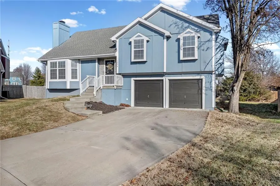 1034 N Parker Terrace, Olathe, KS 66061 - Image #3