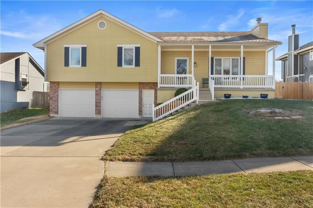 1629 NE Whitestone Drive, Lees Summit, MO 64086 - Image #1