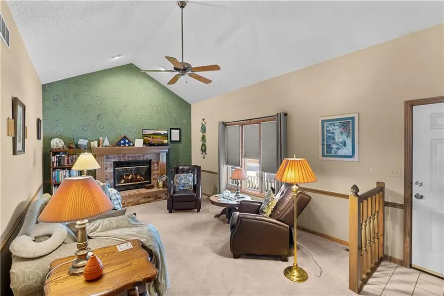 1629 NE Whitestone Drive, Lees Summit, MO 64086 - Image #3
