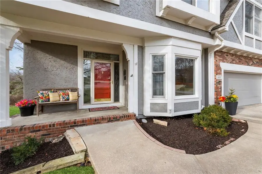 6650 NW Monticello Drive, Parkville, MO 64152 - Image #2