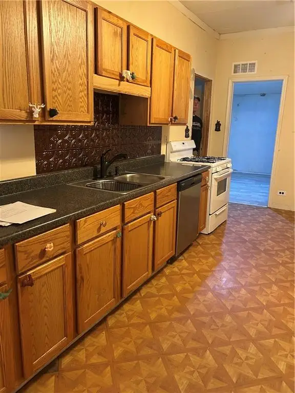 125 S Brookside Street, Independence, MO 64053 - Image #1