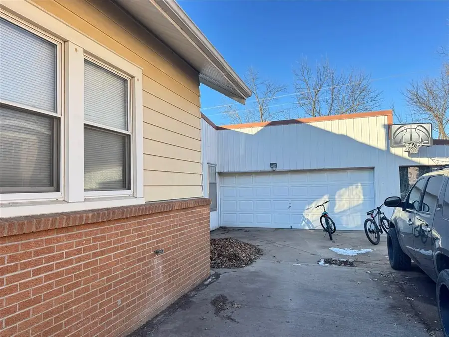 206 E Main Street, Highland, KS 66035 - Image #3