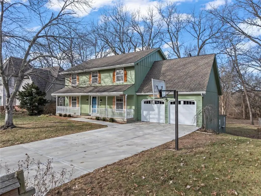 16318 W Briarwood Court, Olathe, KS 66062 - Image #1