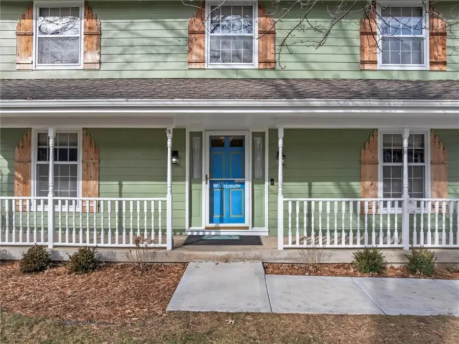 16318 W Briarwood Court, Olathe, KS 66062 - Image #3