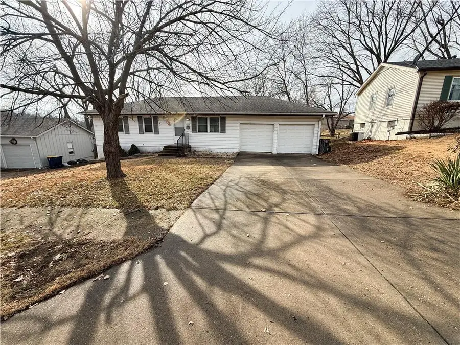 10708 Indiana Avenue, Kansas City, MO 64137 - Image #2