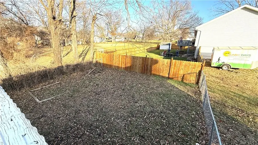 7904 Little Lane, Pleasant Valley, MO 64068 - Image #3