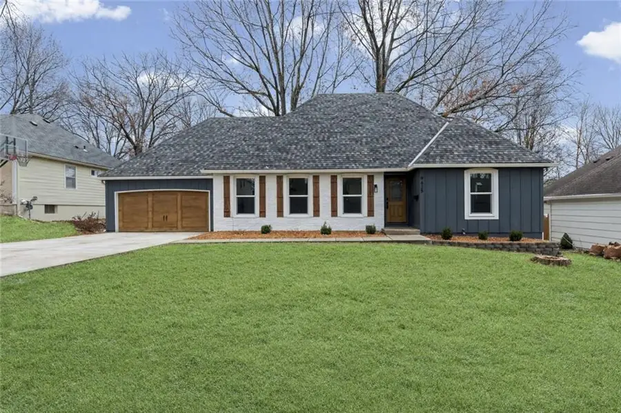 9625 Beverly Drive, Overland Park, KS 66207 - Image #2