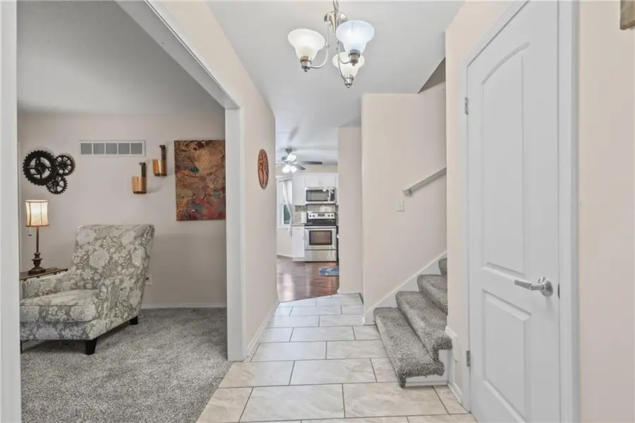 6201 E 140th Place, Grandview, MO 64030 - Image #3